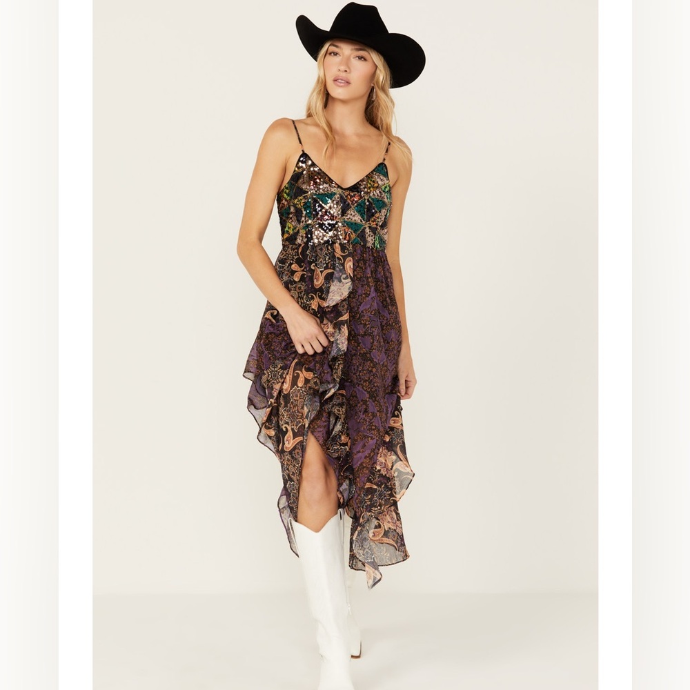 Miss Me Sequin and Paisley boho/western Dress from boot barn Large